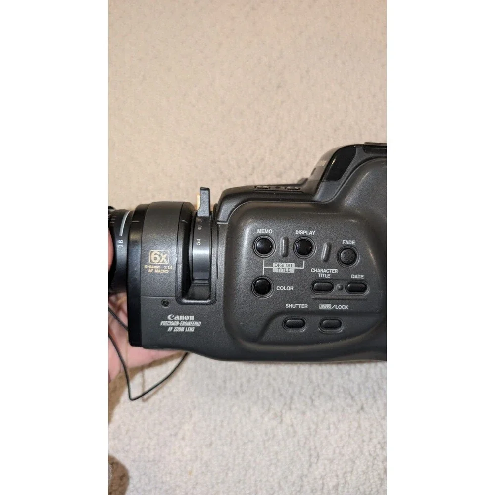 Cannon Canovision 8 H660 Hi8 8mm Video Camera Recorder H850A Case+Light+Extras